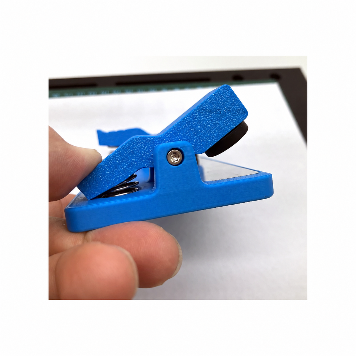 A1 case 2 · Затискач-підставка для пайки плат PCB з LED підсвіткою LJ035 · 2